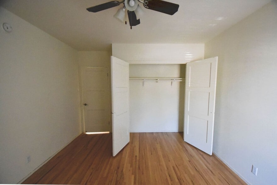 Building Photo - 5654 Camellia Ave