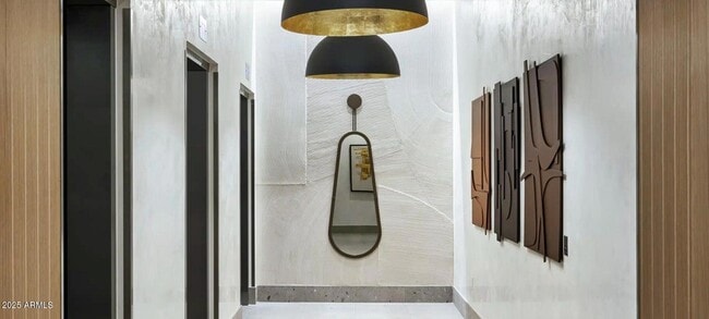 Building Photo - 817 N 6th St