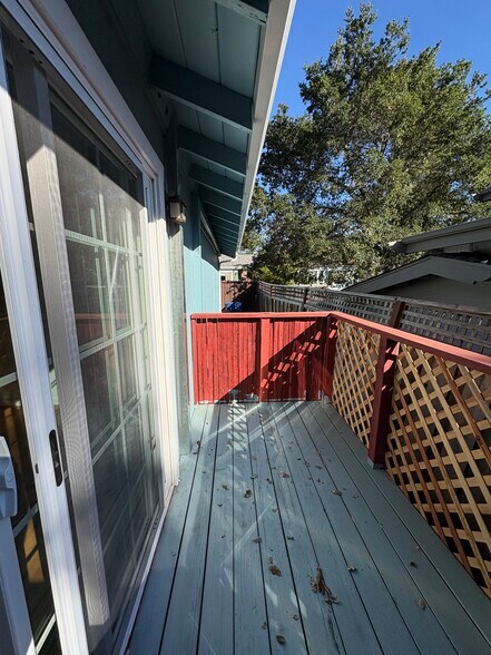 Building Photo - 14400 Springer Ave