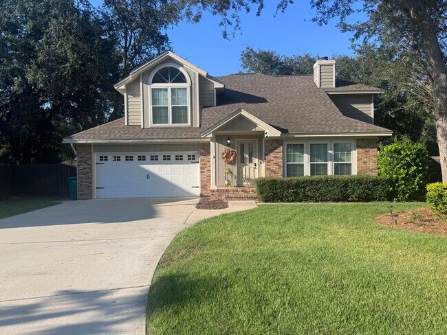 Primary Photo - 315 Parkwood Pl