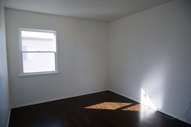 Building Photo - 5707 Clemson St