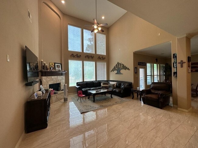 Building Photo - 46 Fort Arbor Ln