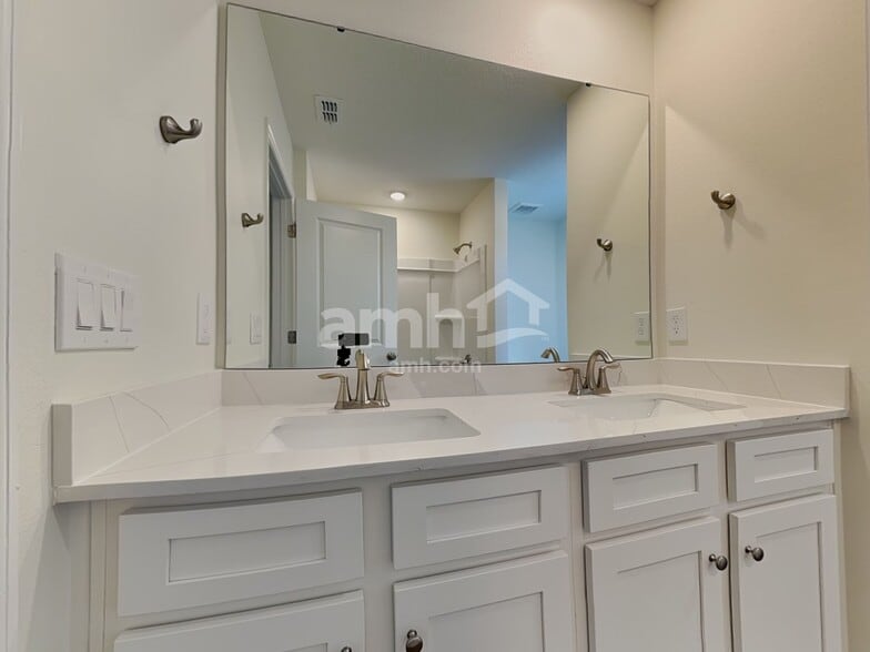 Building Photo - 4771 Tributary Ln