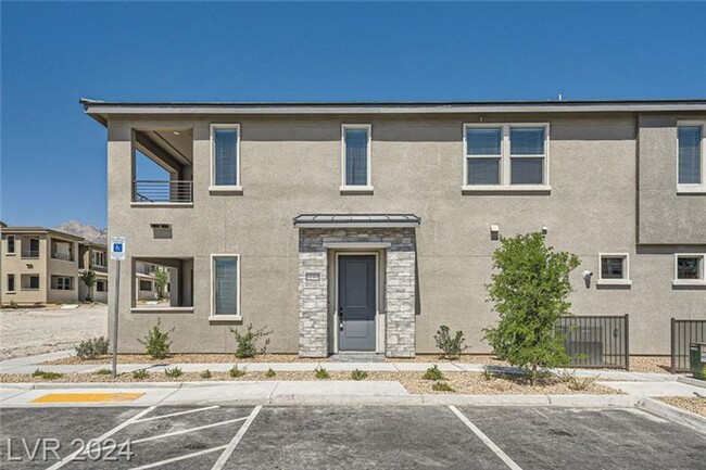 Primary Photo - Gorgeous Brand new Town home