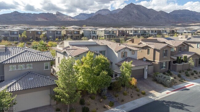 Building Photo - 367 Pollino Peaks St