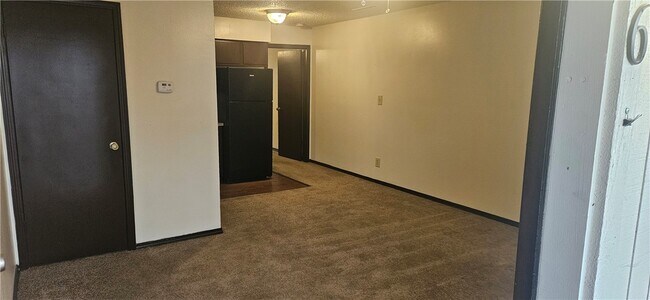 Building Photo - 632 Whitham Ave