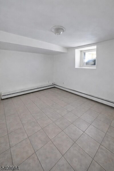 Building Photo - 391 Delano Pl