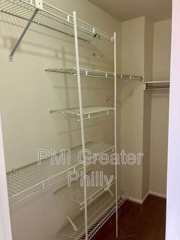 Building Photo - 2466 Brandon Ct