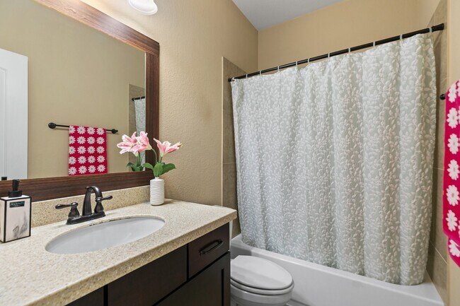 Building Photo - 3410 Herons Pointe Ln