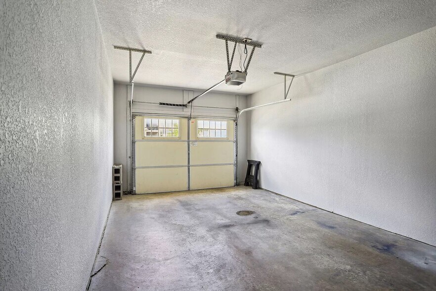 Building Photo - 103 Yorkminster Ln