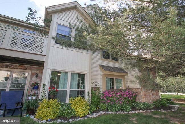 Primary Photo - 310 Foxcroft Cir