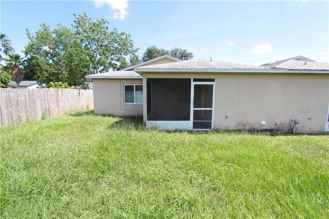 Building Photo - 819 Eastern Ave