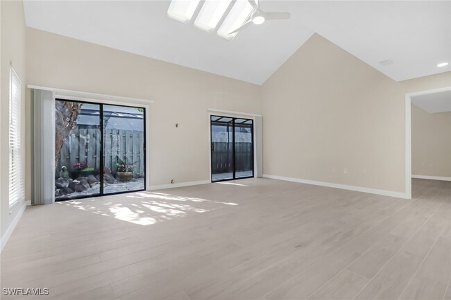 Building Photo - 840 Meadowland Dr