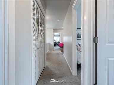 Building Photo - 1642 NW 5th Ave