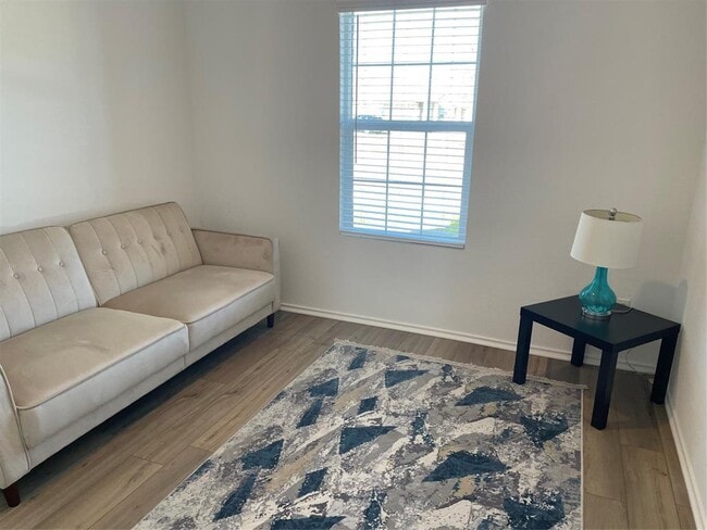 Building Photo - 129 Starflower Cv