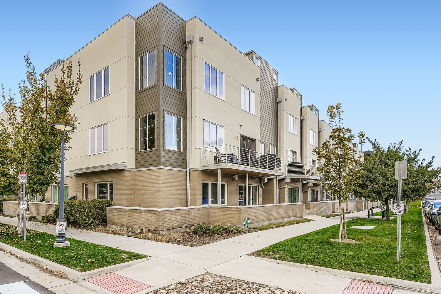 Building Photo - 177 S Harrison St