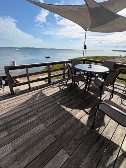 Deck - 5 Old Orchard Ln
