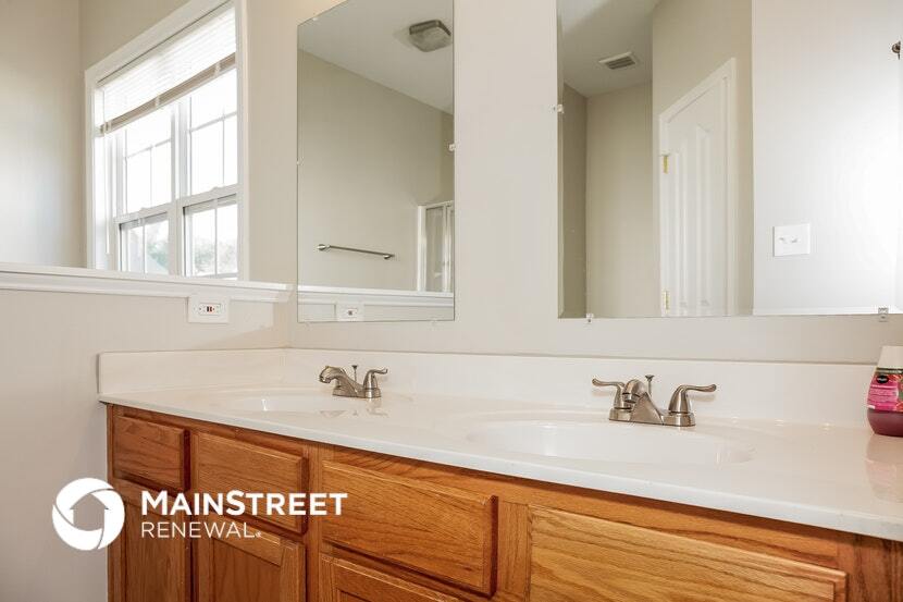 Building Photo - 5120 Stowe Derby Dr