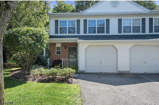 Primary Photo - 45 Maple Ln