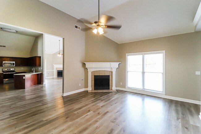 Building Photo - Beautiful 3-Bedroom Bartlett Home