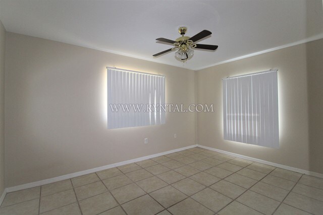 Building Photo - 2311 18th Ave E