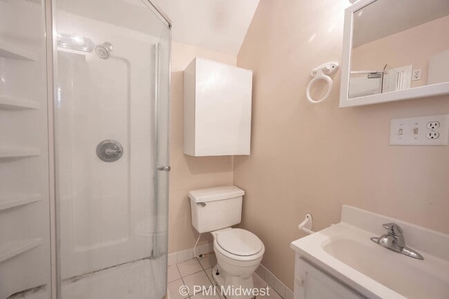 Building Photo - "Charming Compact Living in Heart of Lebanon – Ideal for Minimalists!"