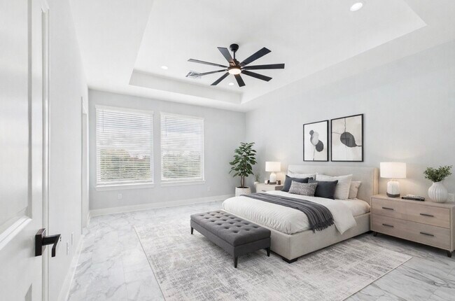 Building Photo - 3411 Daphne St