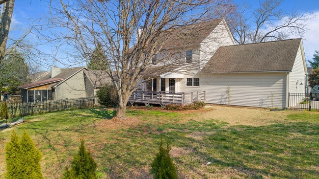 Building Photo - *RESERVED - Contact Us to Submit A Backup App!* Fully Renovated 4BR/2.5BA Gem in Sought-After Ben...