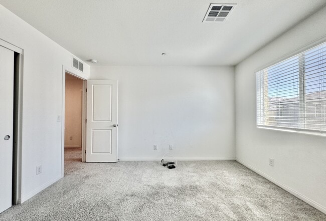 Building Photo - 12349 Radiant Sunrise Rd