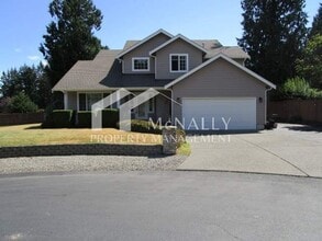 Building Photo - 4 Bedroom, 2.5 Bathroom Home in Gig Harbor