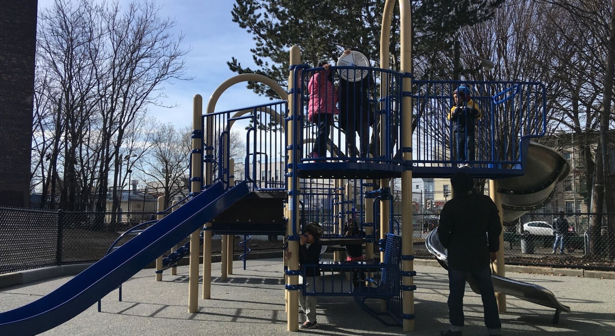 childens' park nearby - 72 Wales Ave