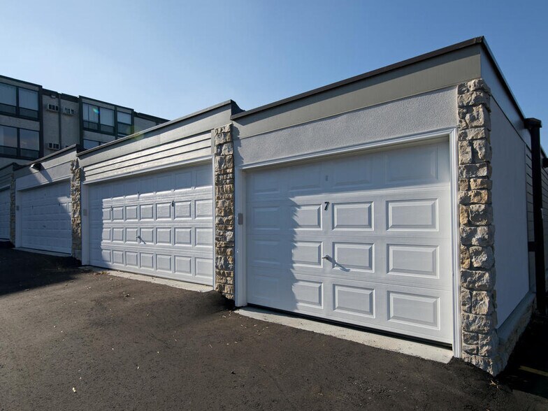 Building Photo - 4530 Park Commons Drive #116