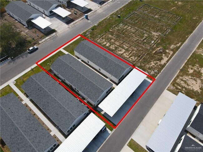 Building Photo - 23 Robin Rd