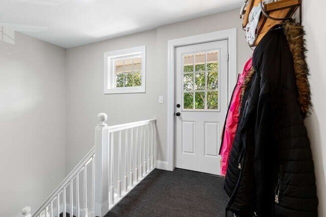 Building Photo - 22 Victor St