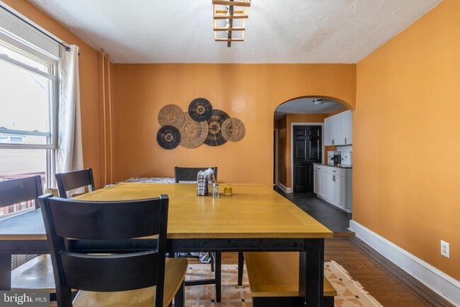 Building Photo - 511 Garfield Ave