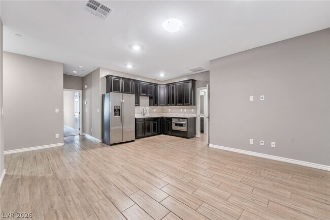 Building Photo - 454 Lost Horizon Ave