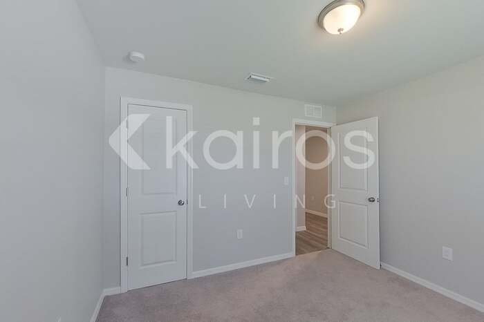 Building Photo - 4341 NW 34th Ave