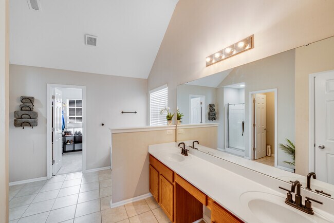 Master Bathroom - 9535 Currier Rd