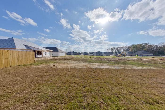 Building Photo - 1534 Cannes Ave