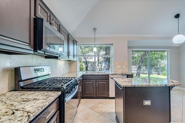 Building Photo - 6530 Needham Ln