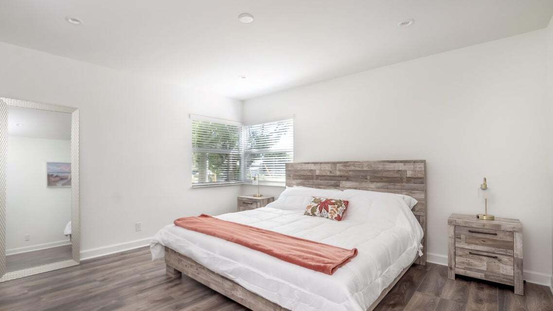 Bedroom 2 - 121 George Bush Blvd