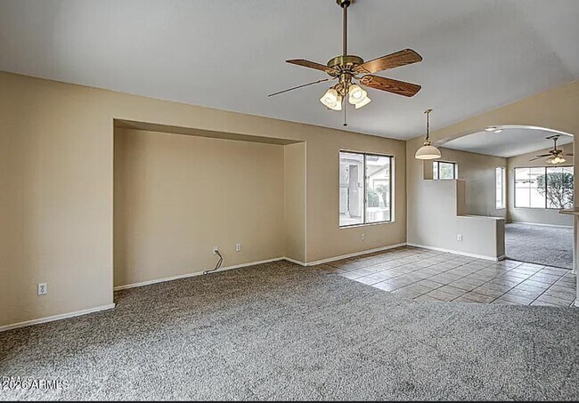 Building Photo - 31111 N Claridge Cir