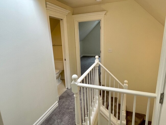 Building Photo - Boise Neighborhood 3-Story Victorian, Walking Distance to N Mississippi