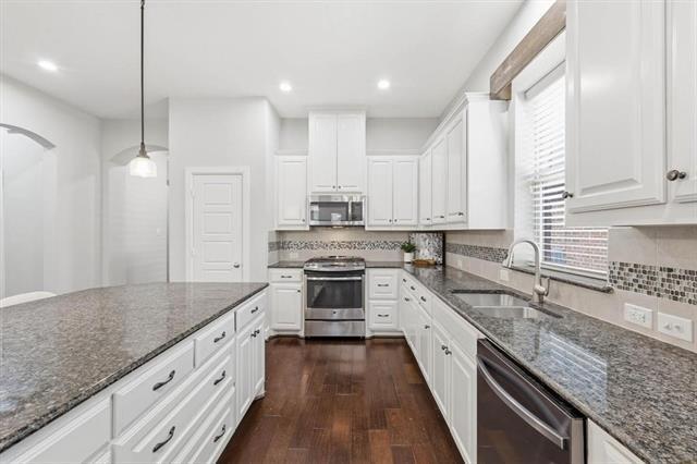 Building Photo - 1533 8th St