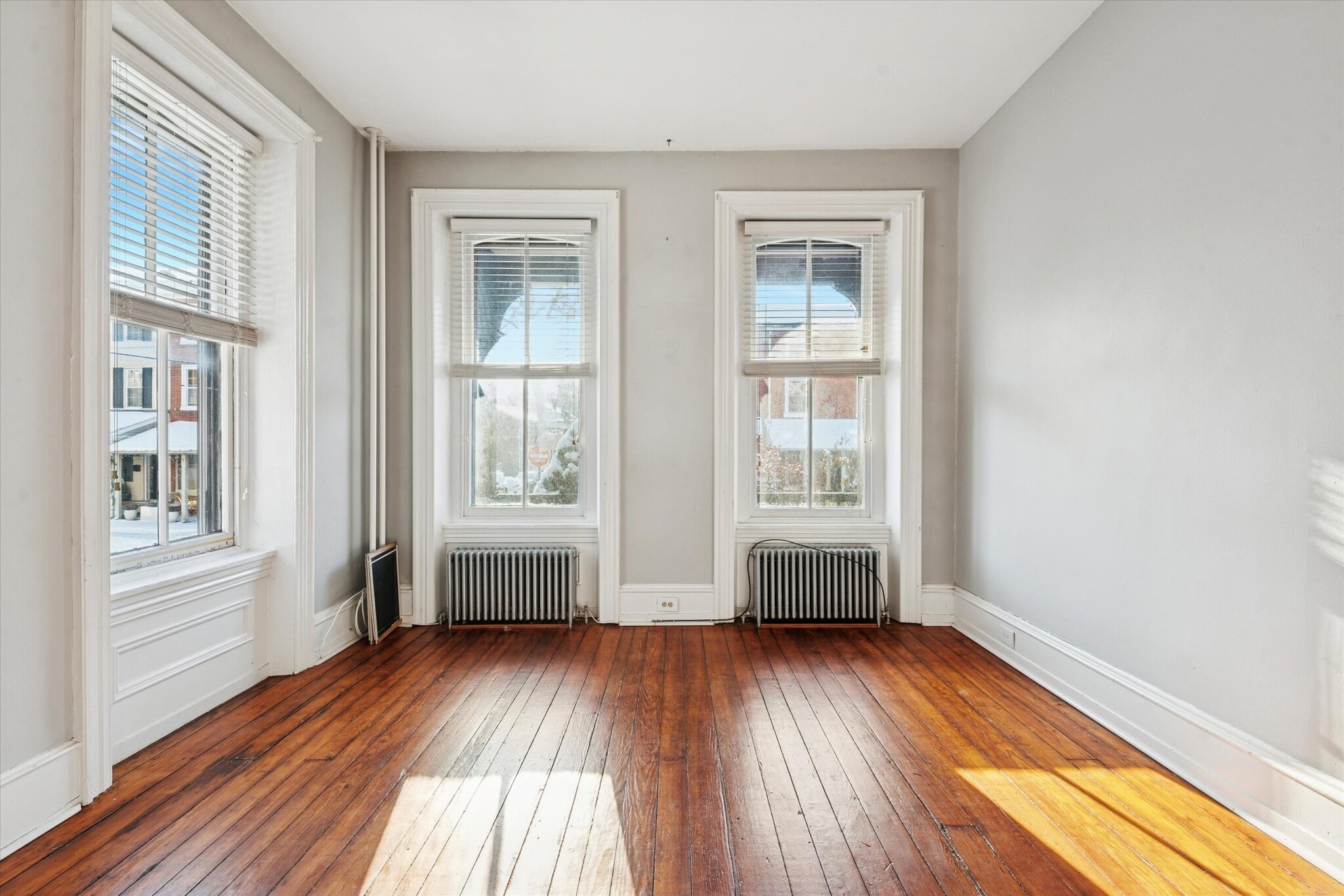 Building Photo - 201 W Barnard St