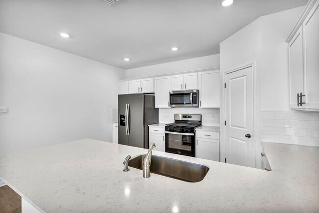 Building Photo - 505 Brooks Ranch Dr