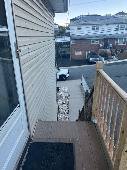 Building Photo - 89 Haverhill Ave