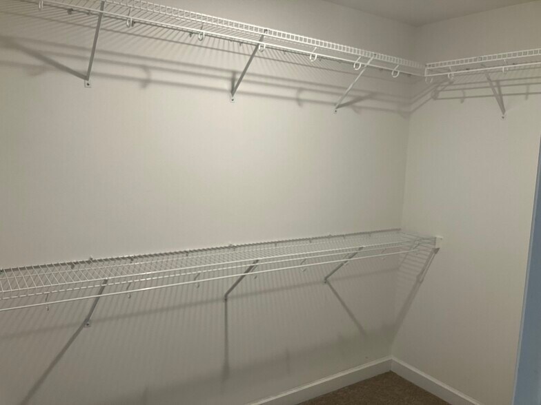 Large Master Closet - 538 Preserve Cir