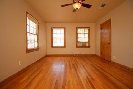 Building Photo - 3600 Kell St