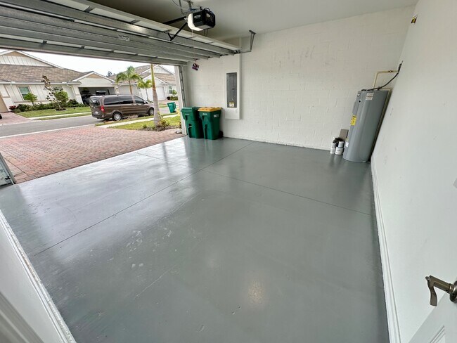 Building Photo - 1079 Enbrook Lp